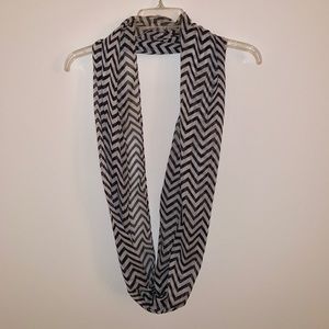 Black & White Chevron Infinity Scarf